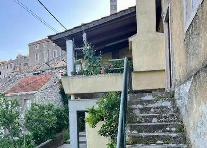 아파트 With Parking Space - 25164 Lastovo